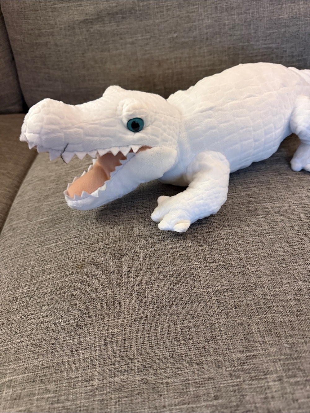 Plush White Alligator Pet Toy - Soft Reptile Plush